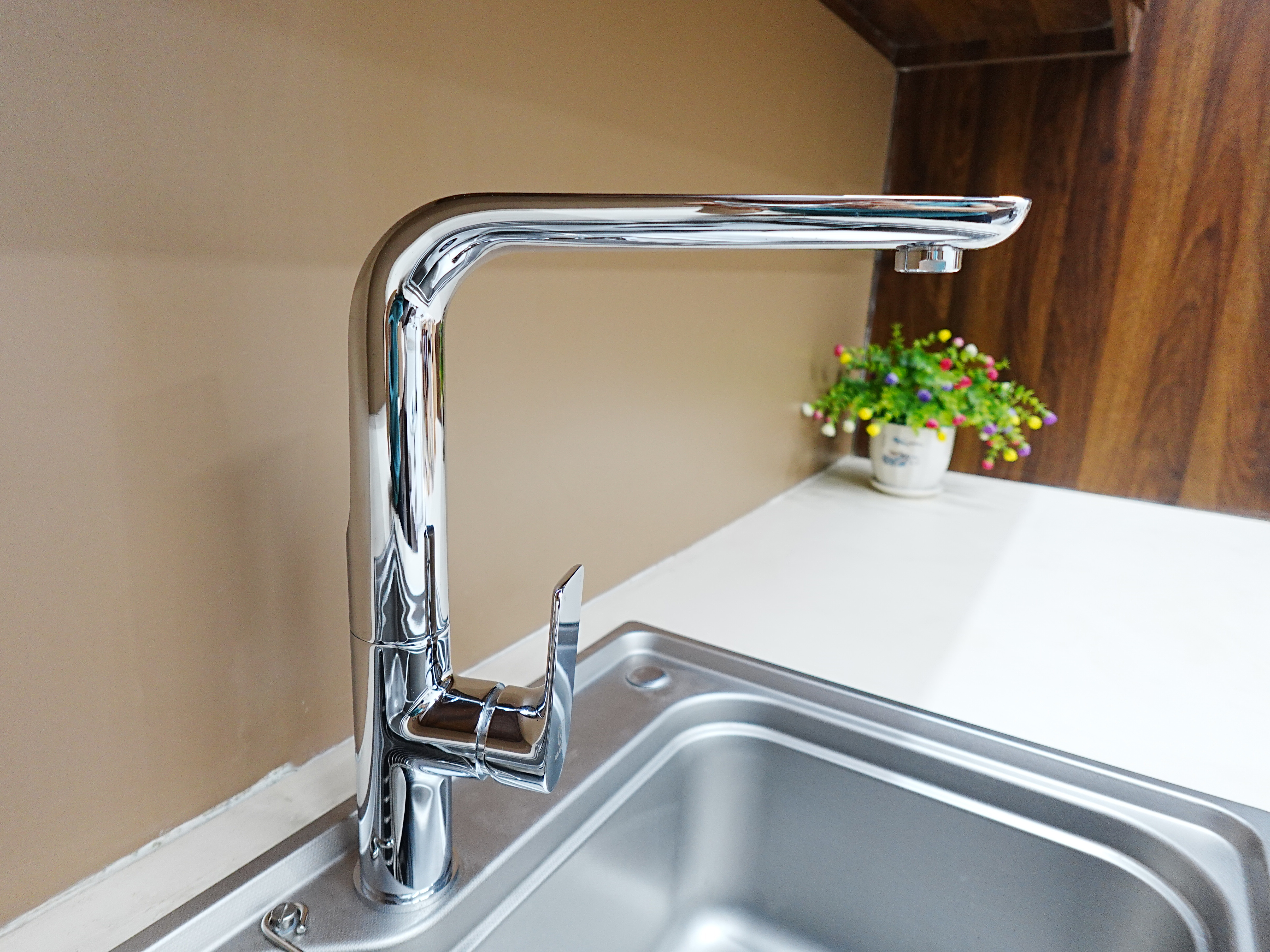 Độ bền và khả năng chống chịu vượt trội của vòi rửa bát bằng đồng Độ bền và khả năng chống chịu vượt trội của vòi rửa bát bằng đồng