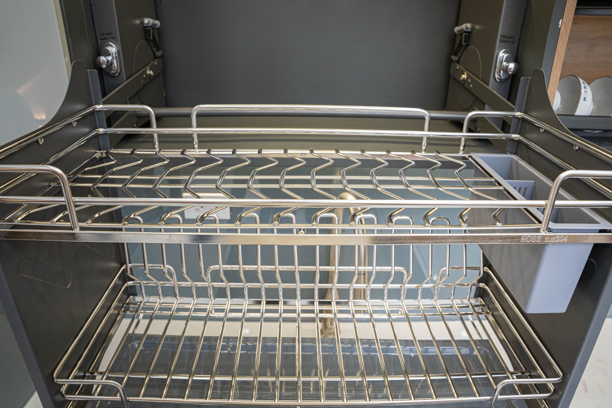 Những lợi ích mà giá bát đĩa tích hợp mang lại cho gia đình Việt Những lợi ích mà giá bát đĩa tích hợp mang lại cho gia đình Việt