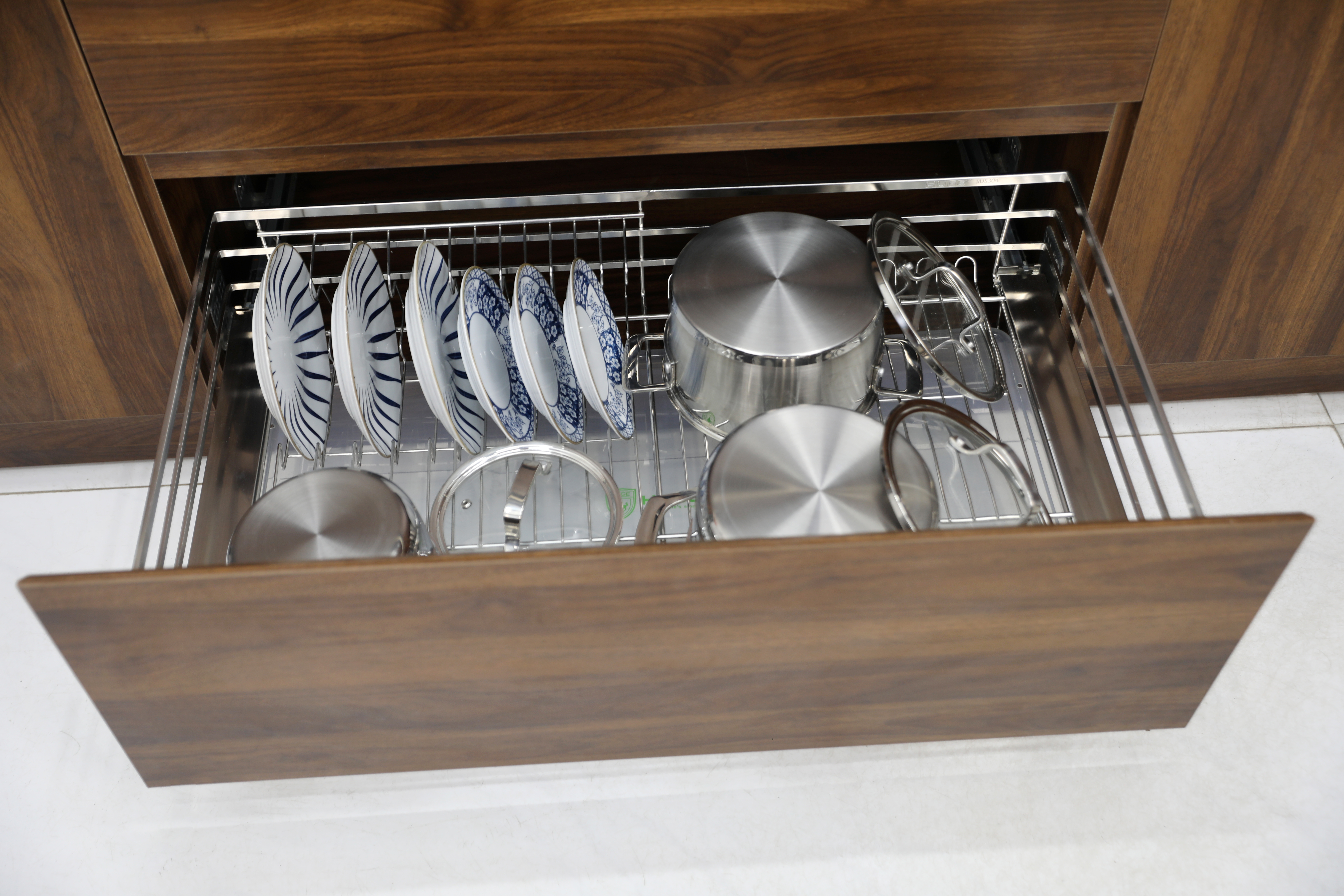 Giá xoong nồi bát đĩa Giá xoong nồi bát đĩa