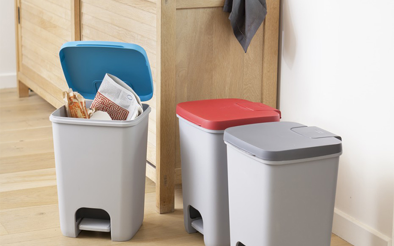 Đựng rác truyền thống Đựng rác truyền thống