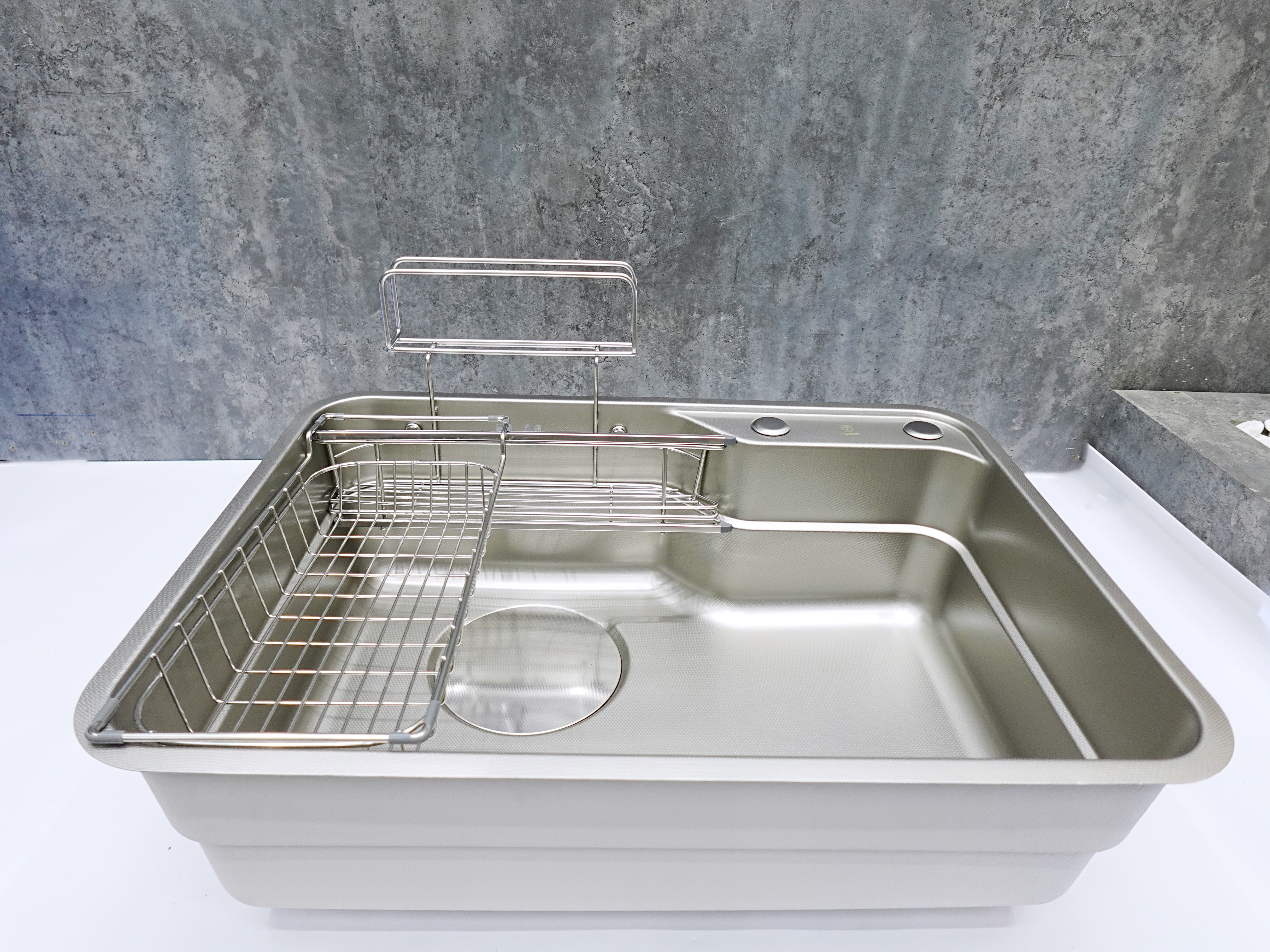 Độ dày của thành chậu - Ảnh hưởng trực tiếp đến độ bền