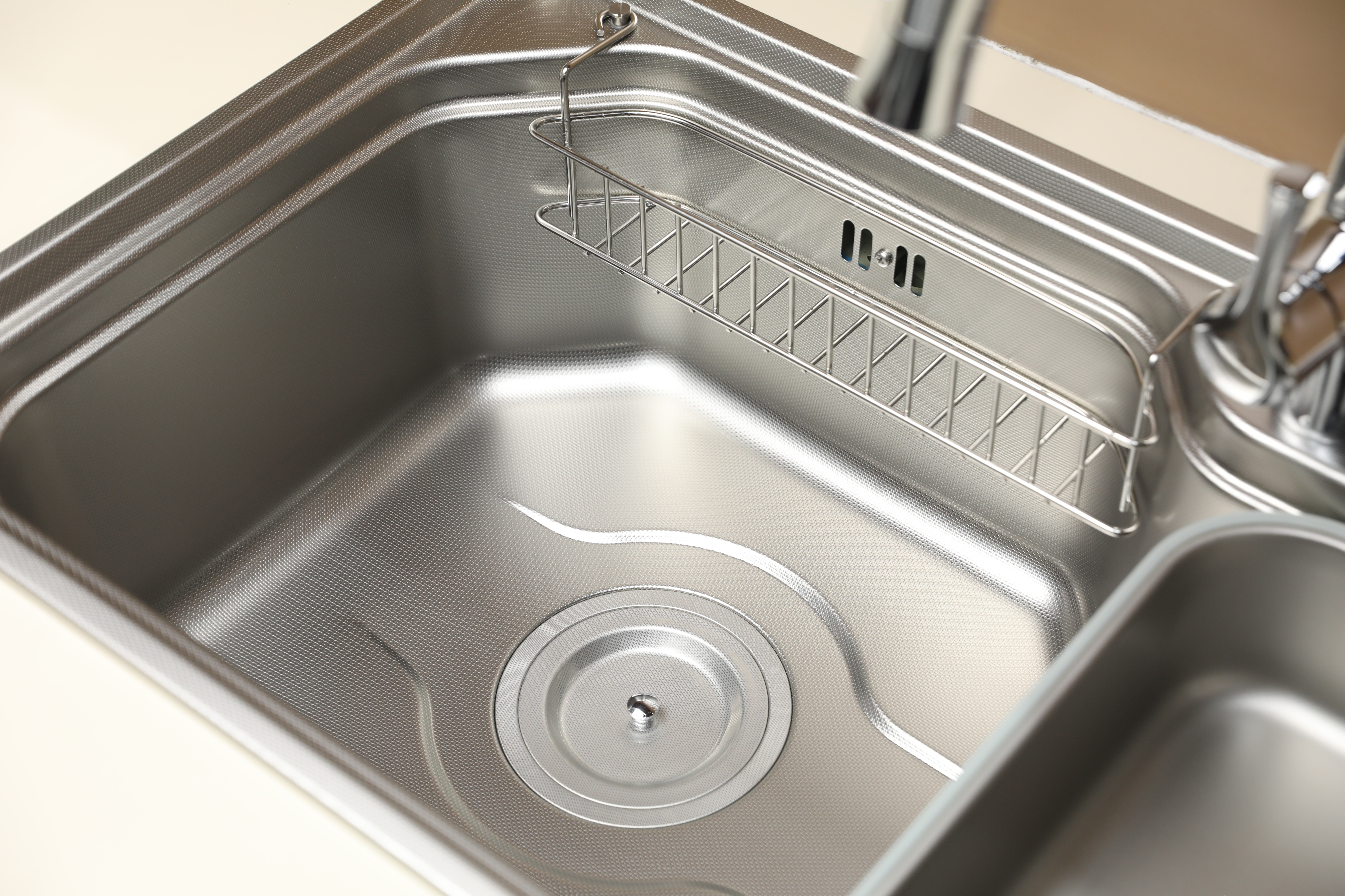 Chất liệu chậu rửa bát - Yếu tố cốt lõi quyết định chất lượng