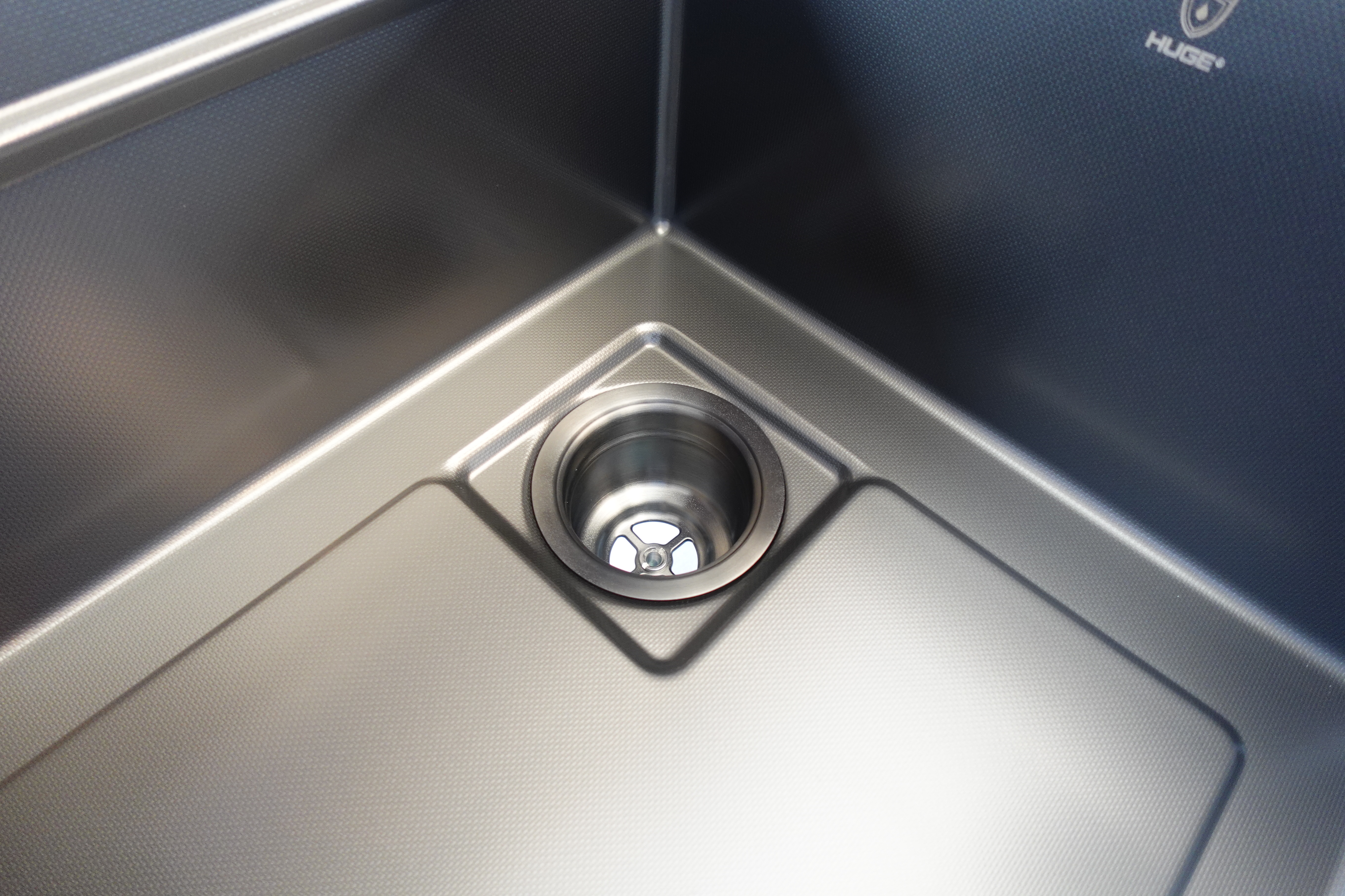 Chậu rửa bát phong cách Hàn Quốc có đáng đầu tư không?