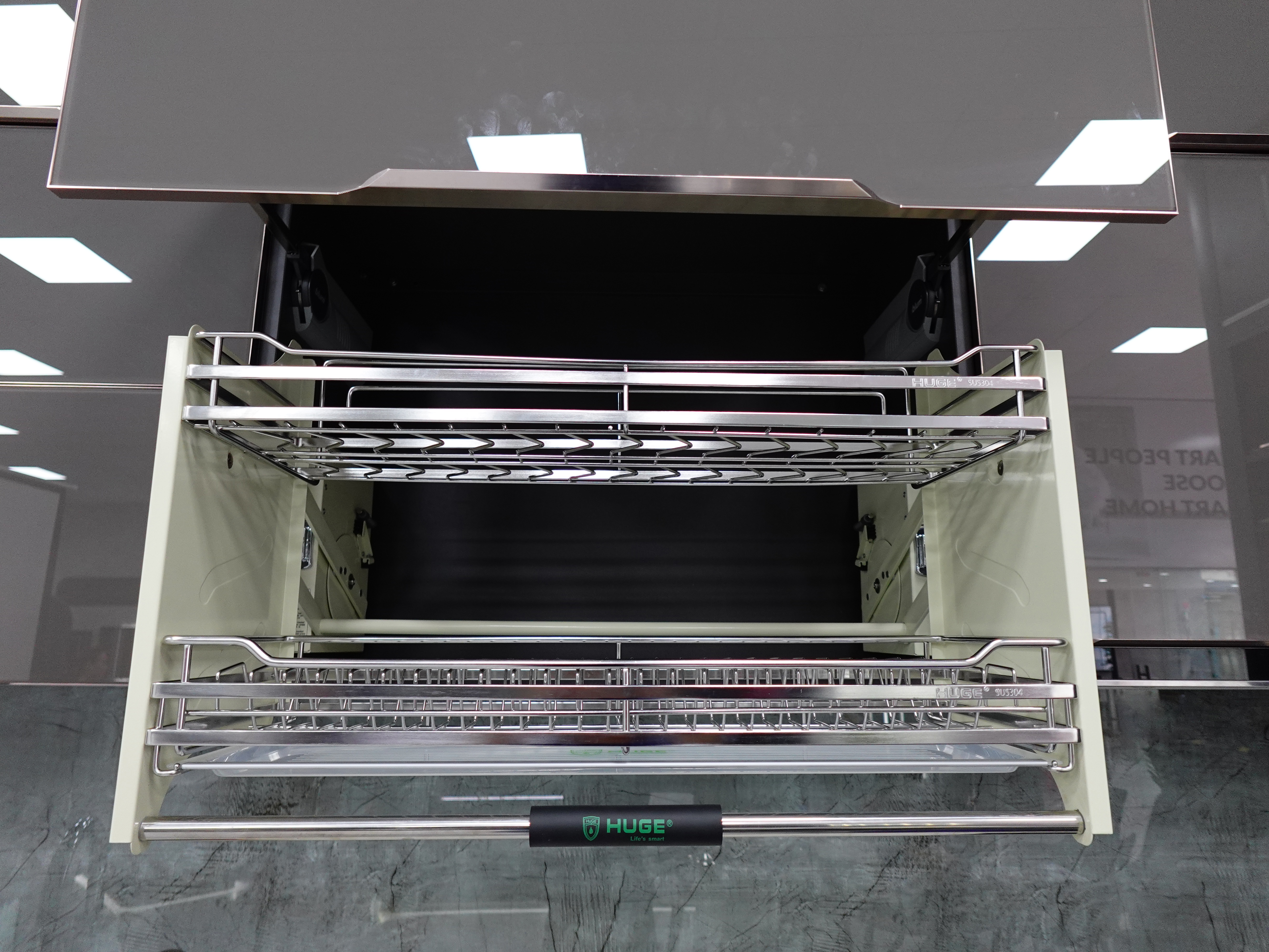 Lợi ích khi sử dụng giá bát đĩa nâng hạ